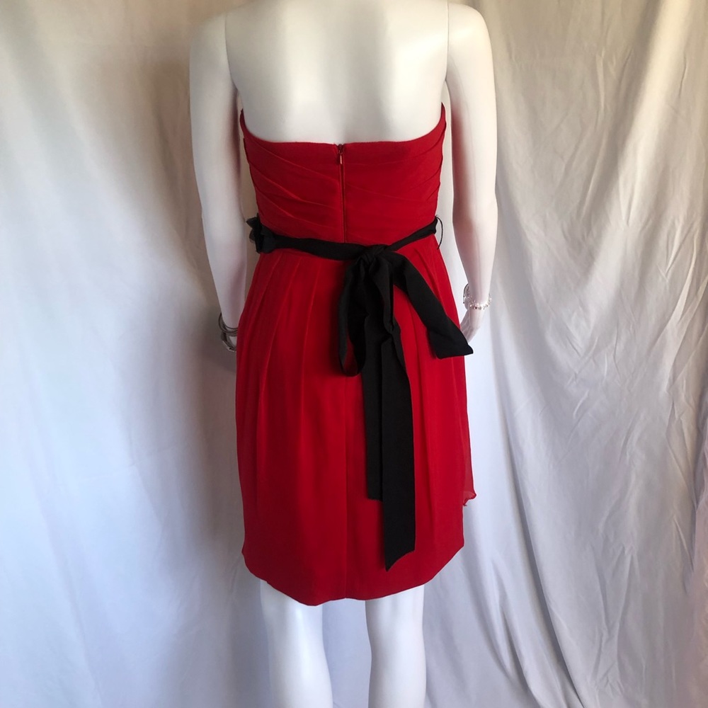 White by Vera Wang 4 red w black floral belt NWOT - Picture 3 of 10